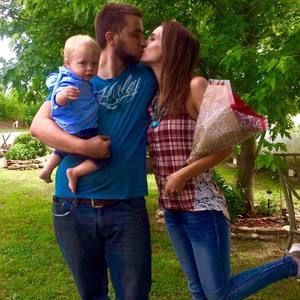 Meet your Posher, Kendra